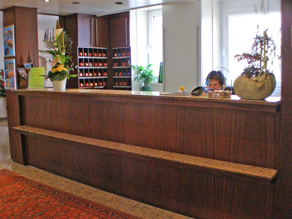 Hotel Astoria フランクフルト エクステリア 写真
