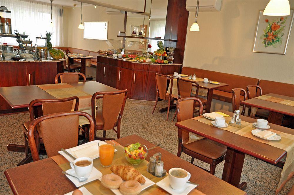 Hotel Astoria フランクフルト エクステリア 写真